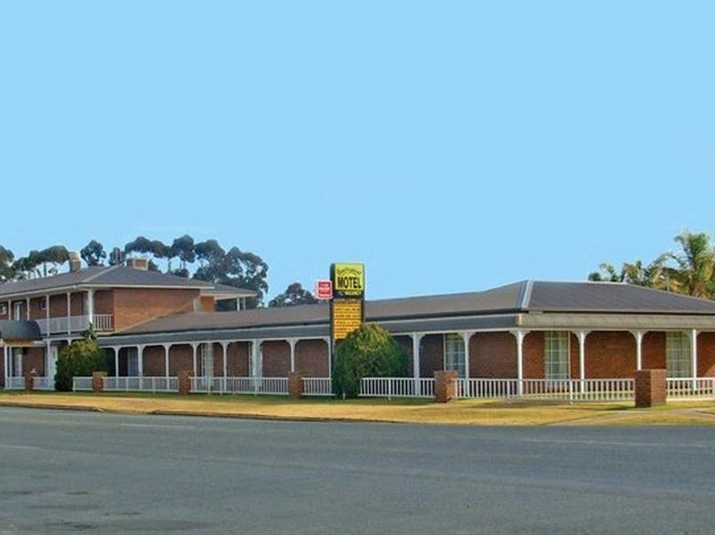 Centrepoint Motel Deniliquin Exterior photo